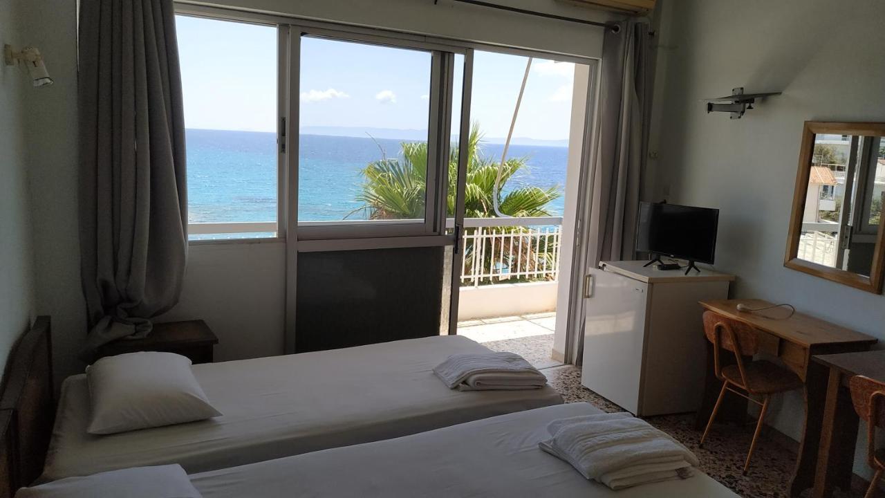 Poulea Rooms Kalamata Exterior foto